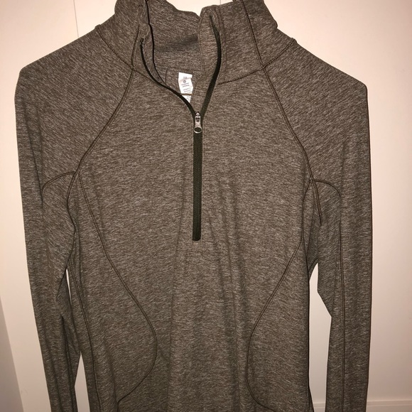 Top - Picture 1 of 1